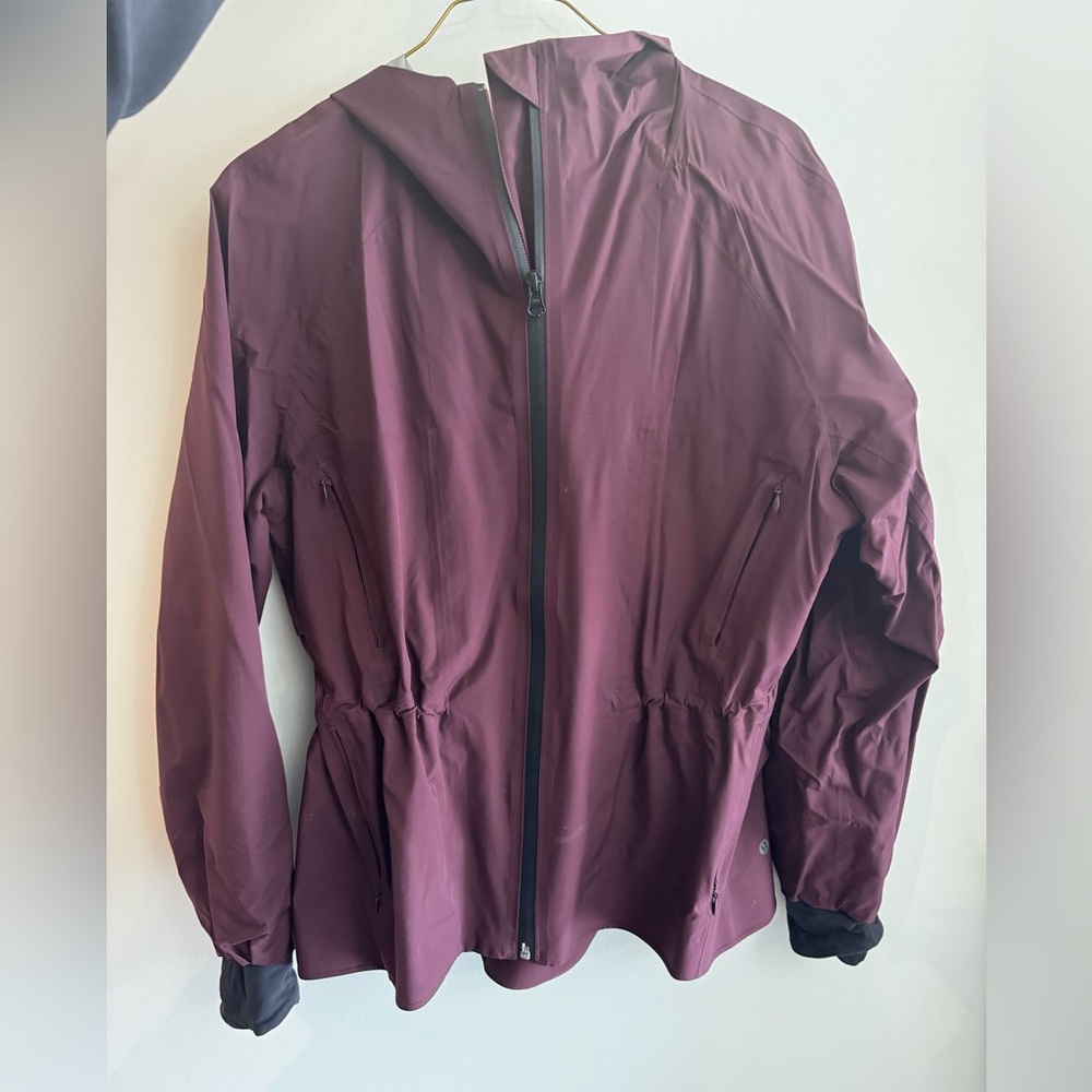 Lululemon Rain Shell